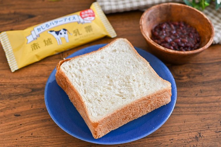 かじるバターアイスと食パンとあんこ