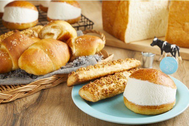 大阪初「生クリーム専門店ベーカリー」がオープン!マリトッツォなどミルクづくしのパンが勢ぞろいの画像