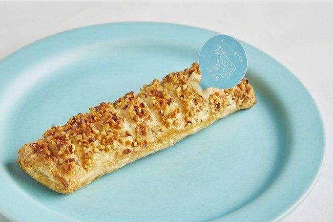 大阪初「生クリーム専門店ベーカリー」がオープン!マリトッツォなどミルクづくしのパンが勢ぞろいの画像