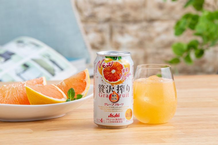 今おうち飲みをするなら「贅沢搾り」が正解!リニューアルされた6種類を飲み比べの画像