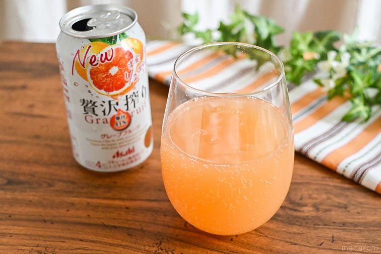 今おうち飲みをするなら「贅沢搾り」が正解!リニューアルされた6種類を飲み比べの画像