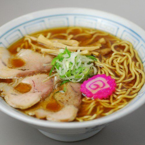 新宿駅西口で「全国ラーメングランプリ」が開催中!日本各地のラーメンとドイツビールが楽しめるの画像