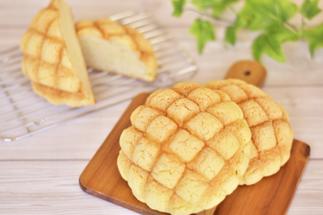 40周年記念でリニューアル ファミマが メロンパンとカレーパン を新発売 Macaroni