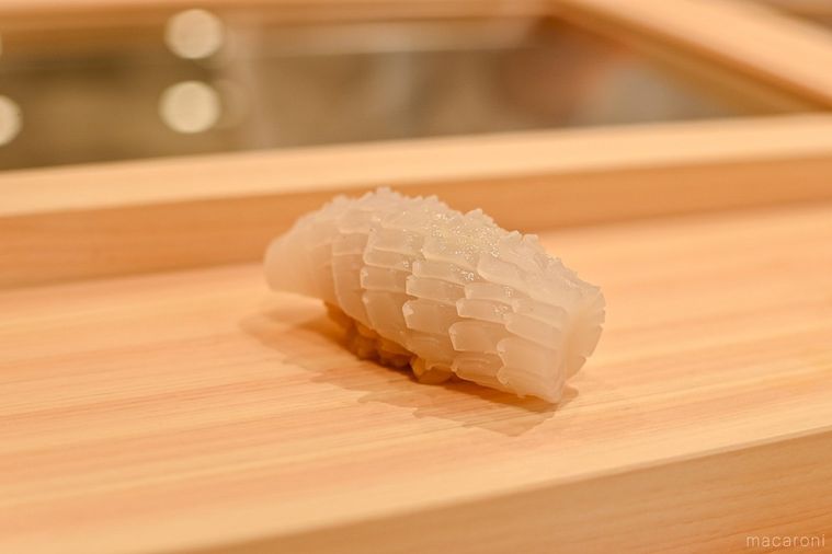 ミシュラン掲載店の味を80円から。渋谷「すし光琳」で街場寿司の完成形に出会うの画像