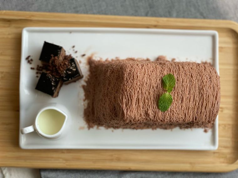 最新韓国グルメを楽しめる「ソルカフェ」が京都にオープン。糸状のかき氷やクロワッサン生地のサンドを販売の画像