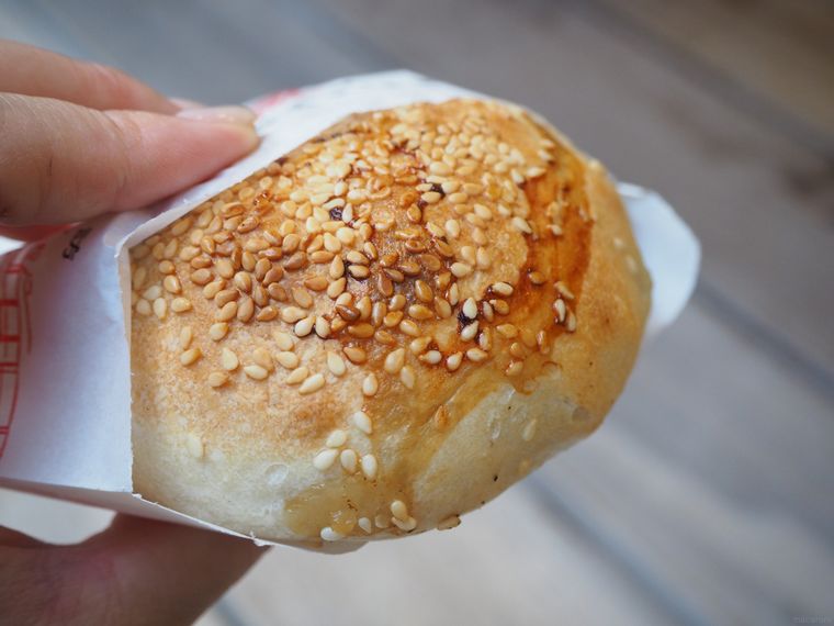 カルディ新作で台湾屋台グルメを完全再現。「胡椒餅の素」を使えば初心者でも味がキマる!の画像