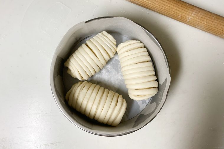 SNSで噂の「ウールロールパン」って?パティシエ直伝の上手な作り方の画像
