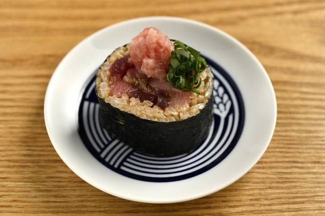 「寿司トおでん にのや」が東京にオープン。“あて巻き寿司”と日本酒が楽しめるネオ酒場の画像