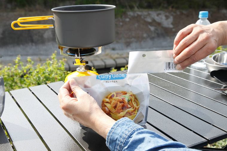 常温で5年保存可能の進化系レトルト麺。TABLE STOCKから「おいしさにこだわった保存食」が新発売の画像