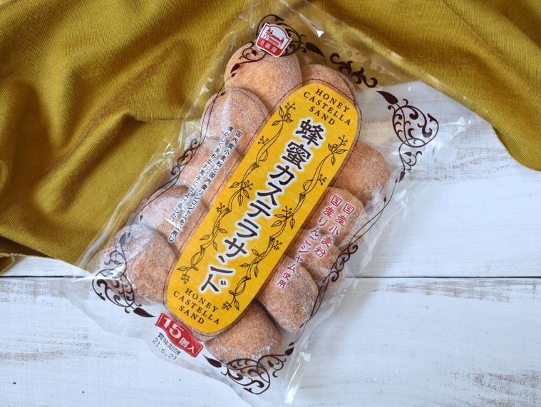話題のレトロ菓子「蜂蜜カステラサンド」。シャリシャリ食感で子ども時代にトリップの画像