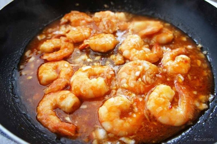 食感プリプリ！豪華エビチリの基本の作り方と簡単レシピ7選 - macaroni