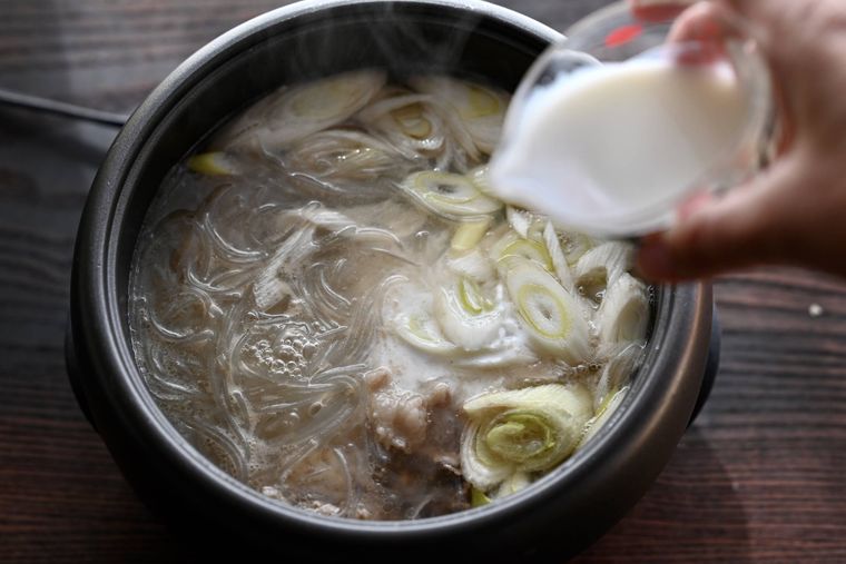 コムタンスープで満足韓国レシピ。本場の味を手軽に再現！ - macaroni