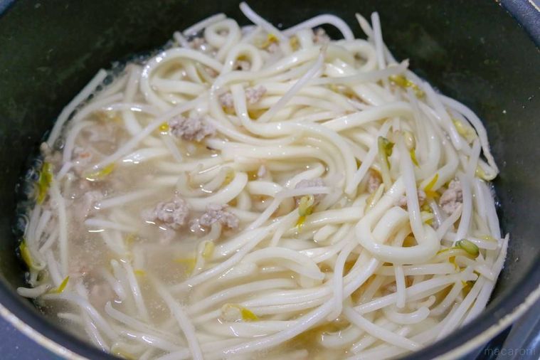 スープにとろみがついたうどん