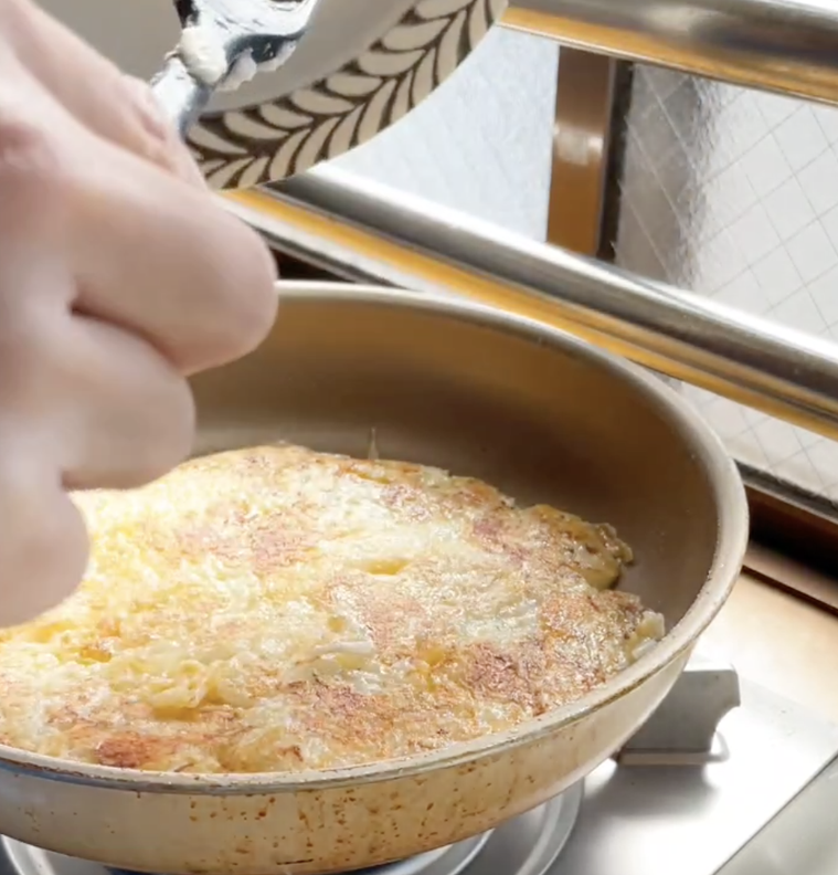 焼き色の付いたチヂミ