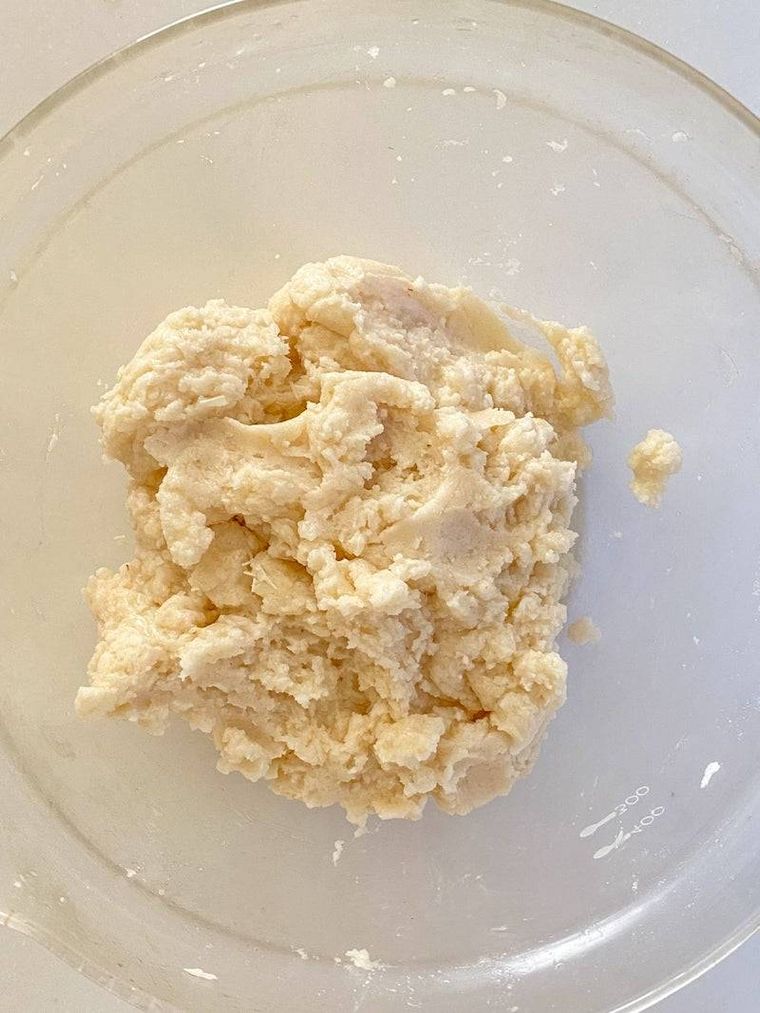 ボウルに生地が入っている様子