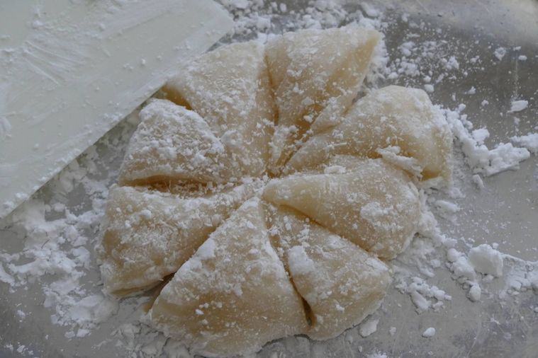 求肥を8等分にした様子