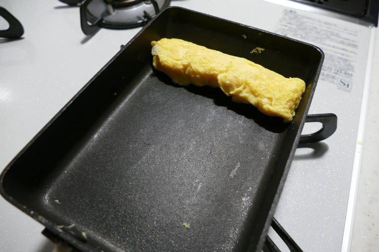寄せた卵焼きを返した様子