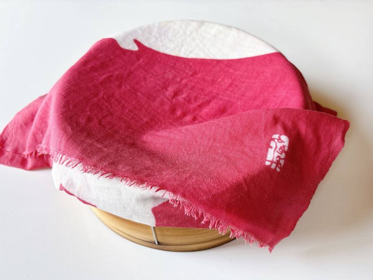 せいろに布巾をかけて冷ます様子