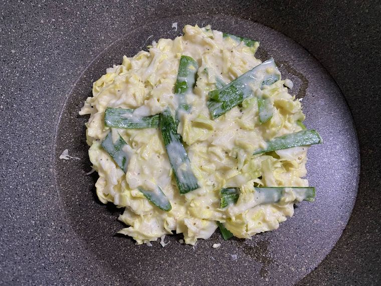 フライパンで焼く写真