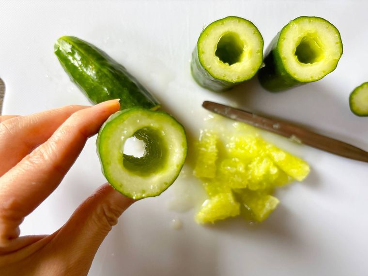 種を外したきゅうり
