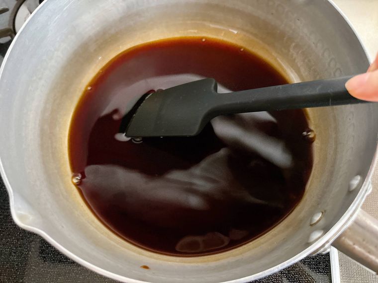 鍋に入れた漬け汁