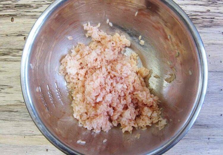 ケチャップライスを作る