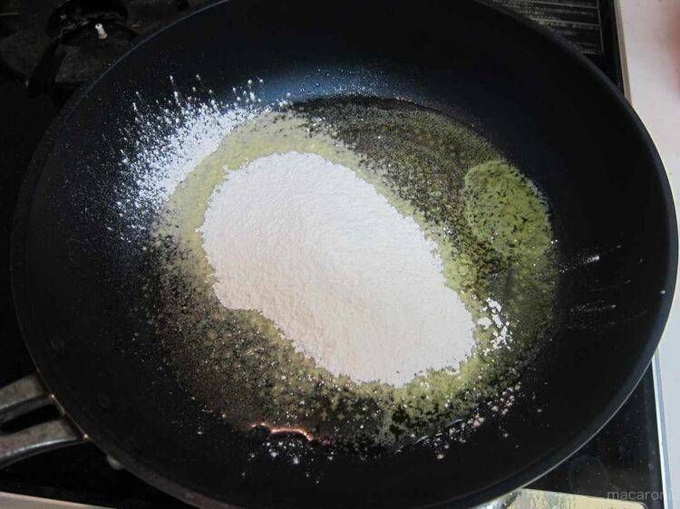 ホワイトソースを作る