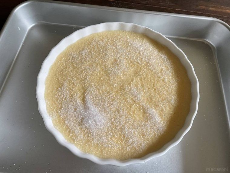 表面にグラニュー糖をふった、カタラーナ