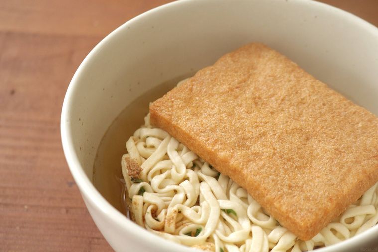 うどんと油揚げ