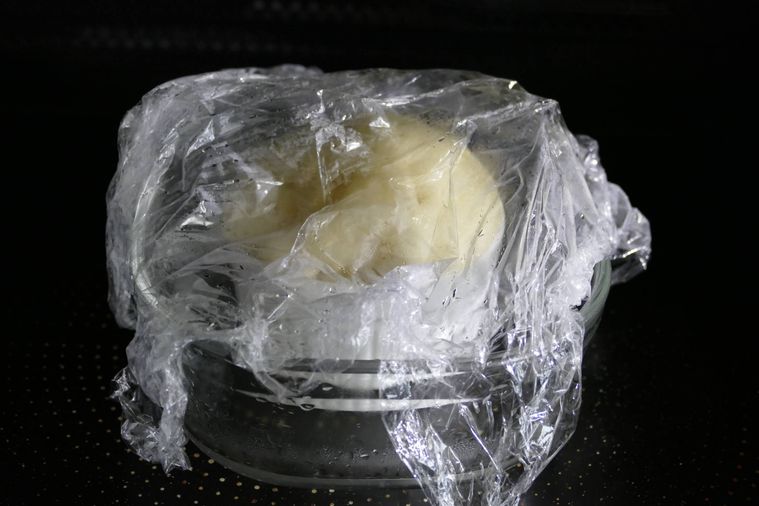 蒸しパンを電子レンジで加熱した様子