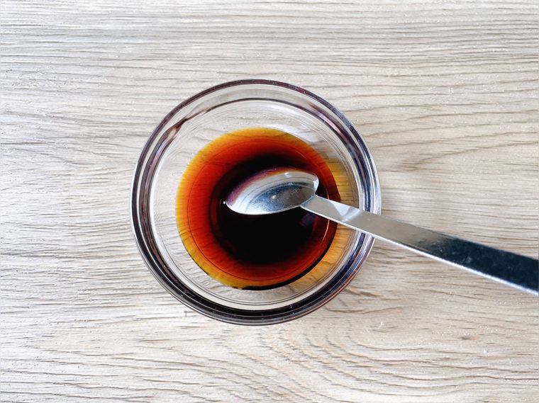 薄口しょうゆと穀物酢を混ぜたもの