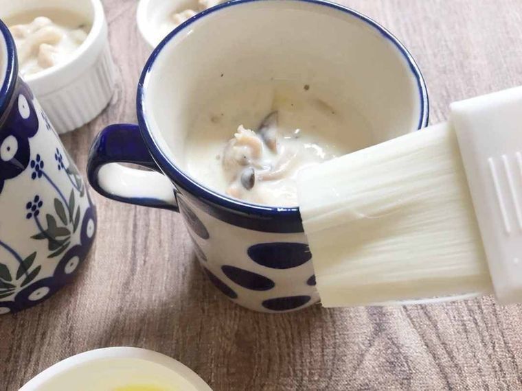 卵白を塗る写真