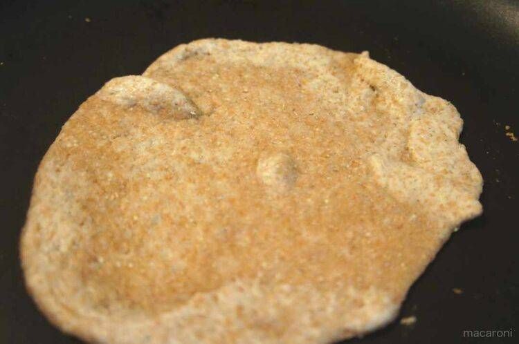 膨らんできたチャパティ