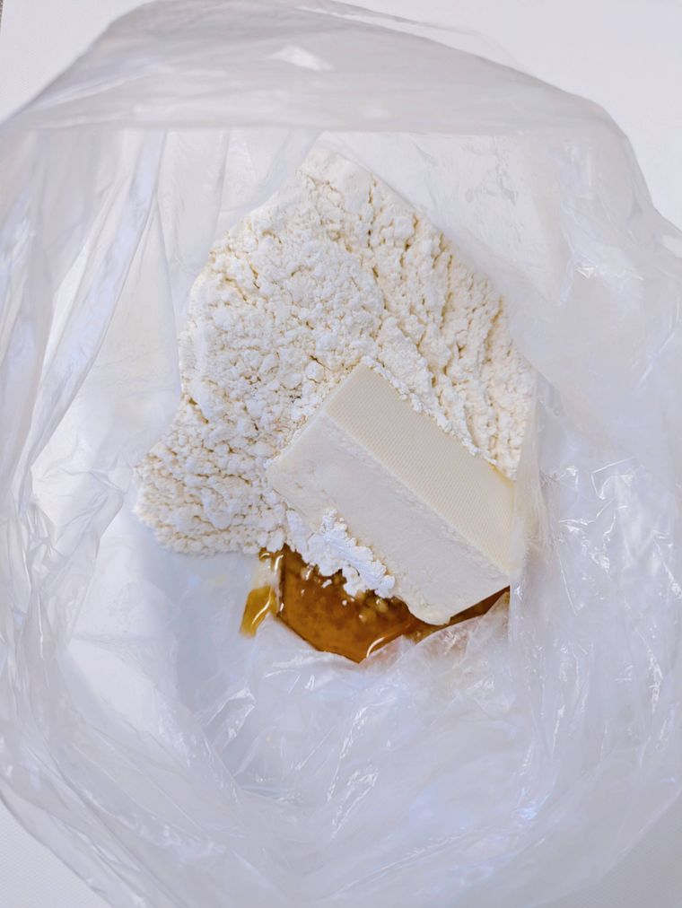 ポリ袋にAの材料を入れたところ