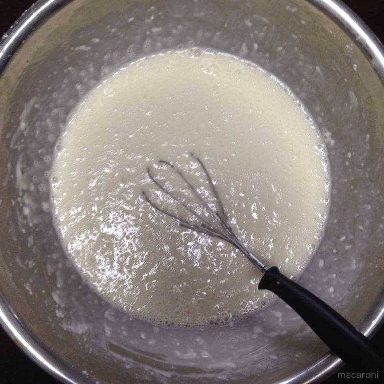 ボールの中の生地