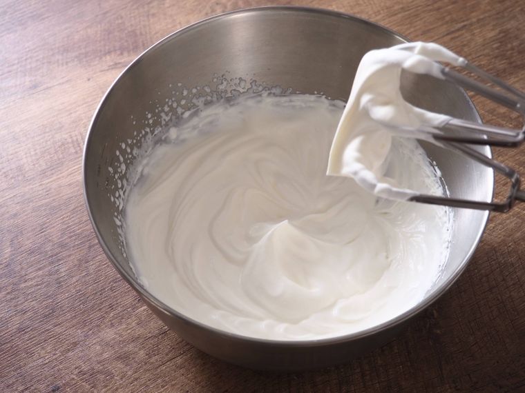 ハンドミキサーで立てた生クリーム