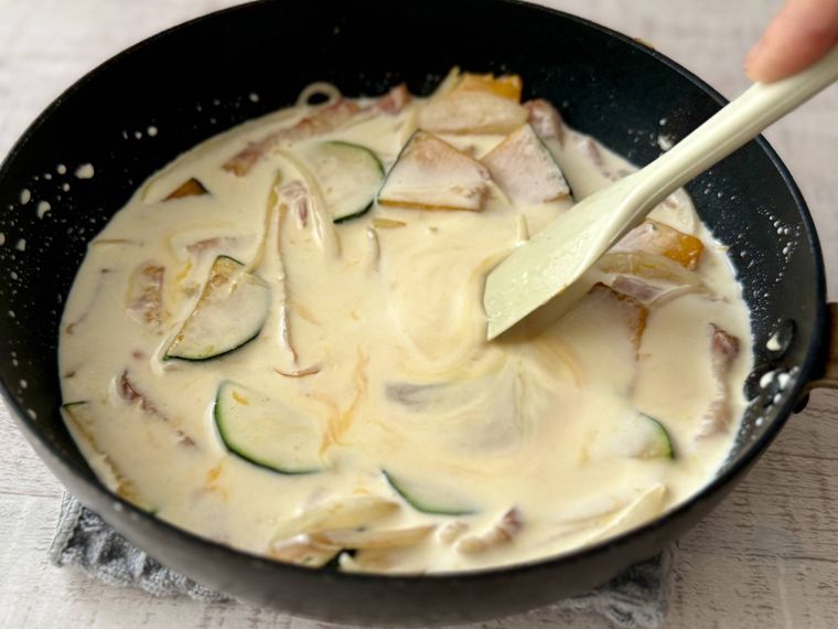 アパレイユが入ったフライパン