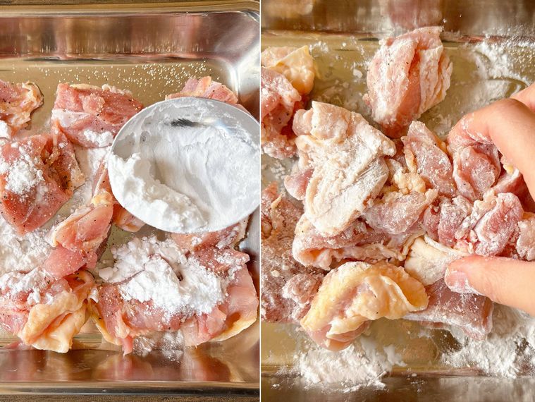 鶏もも肉に片栗粉をふり揉み込む様子