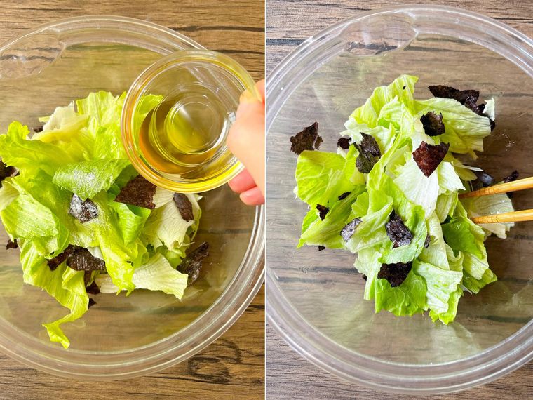 レタスに調味料を加えて混ぜる様子