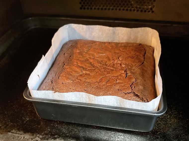 焼き上がったブラウニー