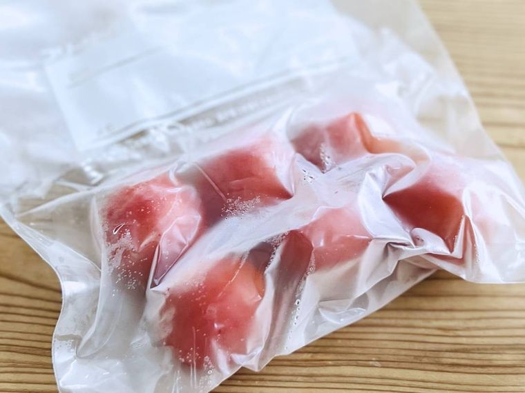 ミニトマトを冷凍した様子