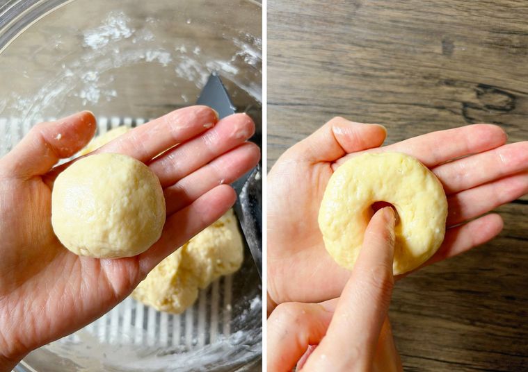 生地を丸めて真ん中に穴を開ける様子