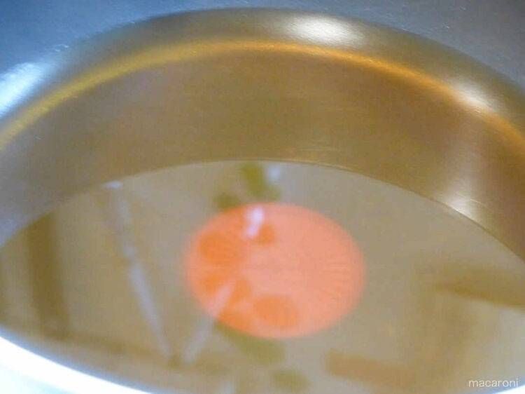 鍋に入った天つゆの材料