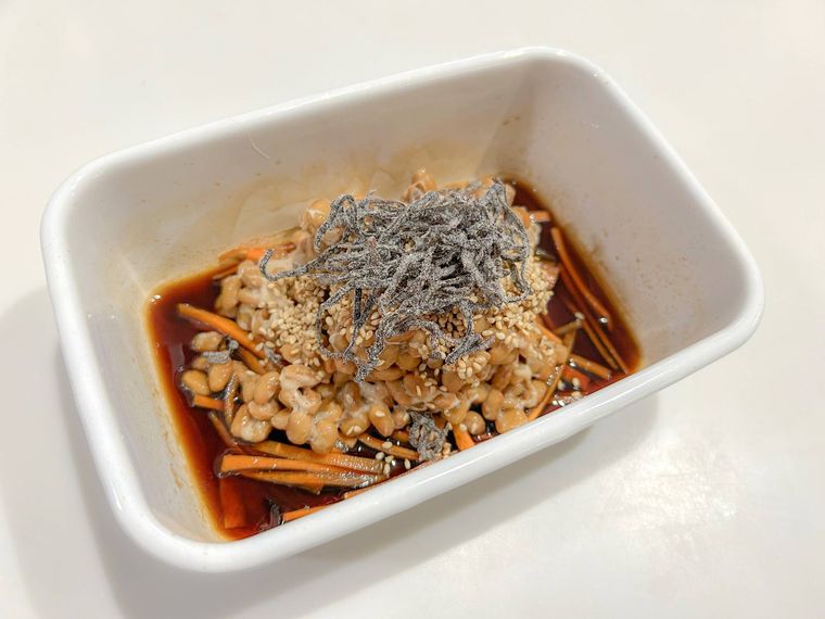 材料をすべて混ぜる